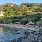 Les Restanques 3 Bedroom Leona * Grimaud