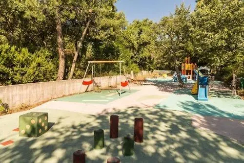 Les Restanques 3 Bedroom Leona 度假居
