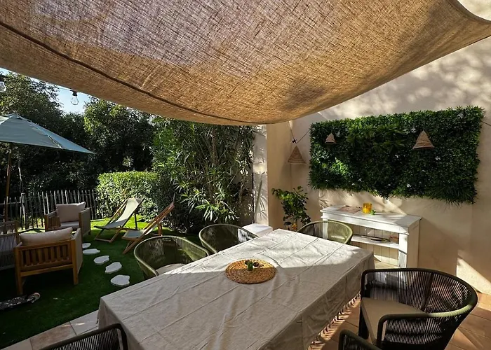 Semesterbostad Les Restanques 3 Bedroom Leona Grimaud